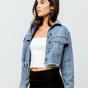 Oversized, cropped denim jacket